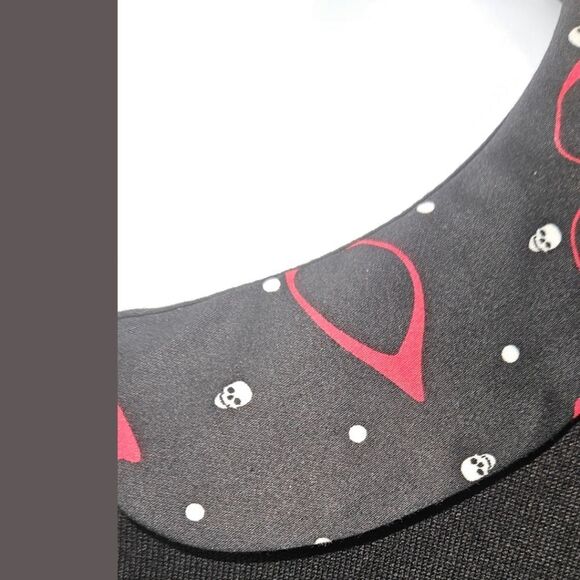 TORRID RETRO CHIC SKULLS/SUNGLASSES DESIGN COLLAR 3/4 Sleeve button- up Sweater - Picture 7 of 16